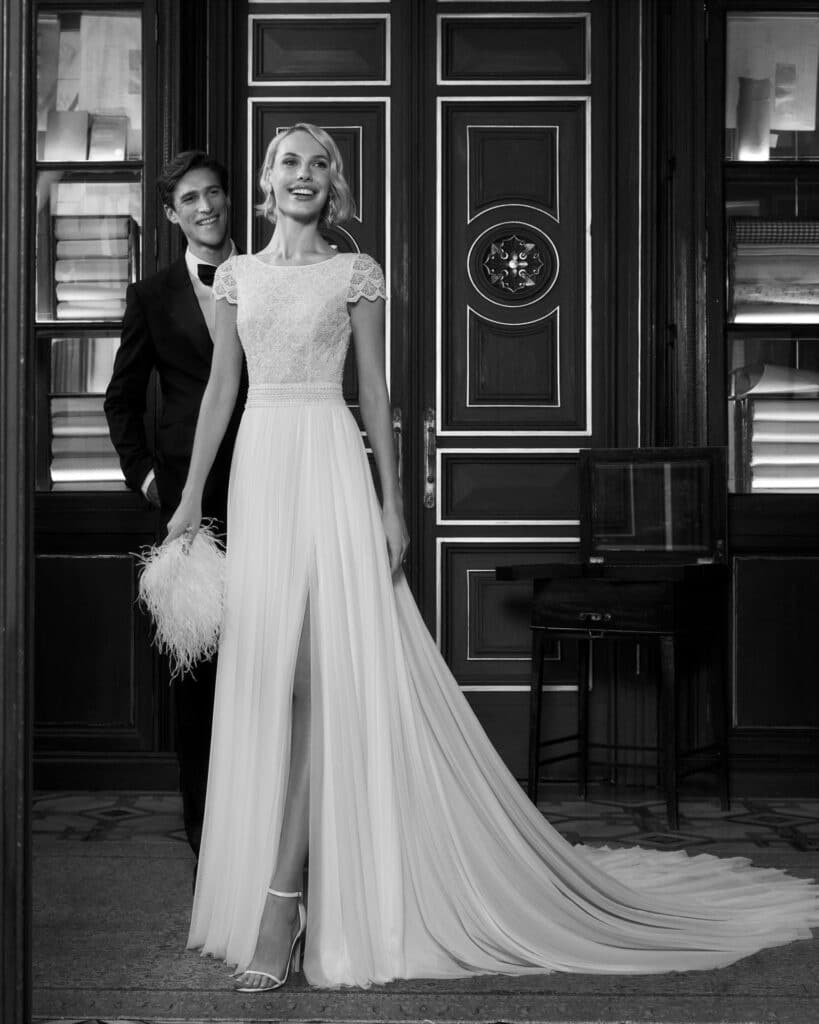 JAMELIA — fließendes Brautkleid, Bridals by Diana Erfurt