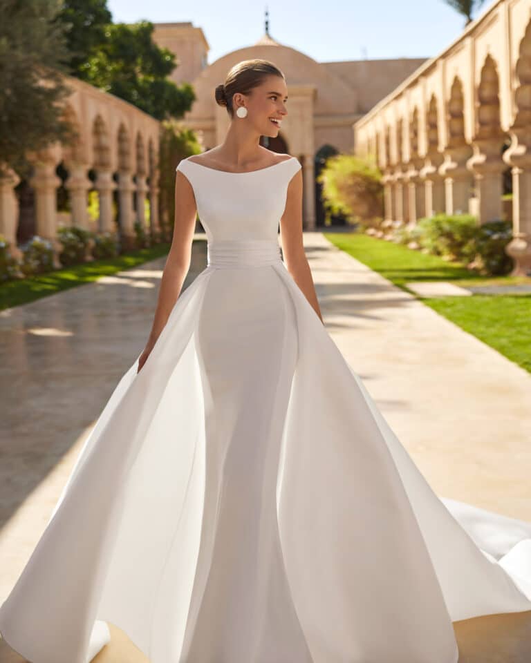 ODRIN — Minimalistisch Brautkleid bei Bridals by Diana Erfurt
