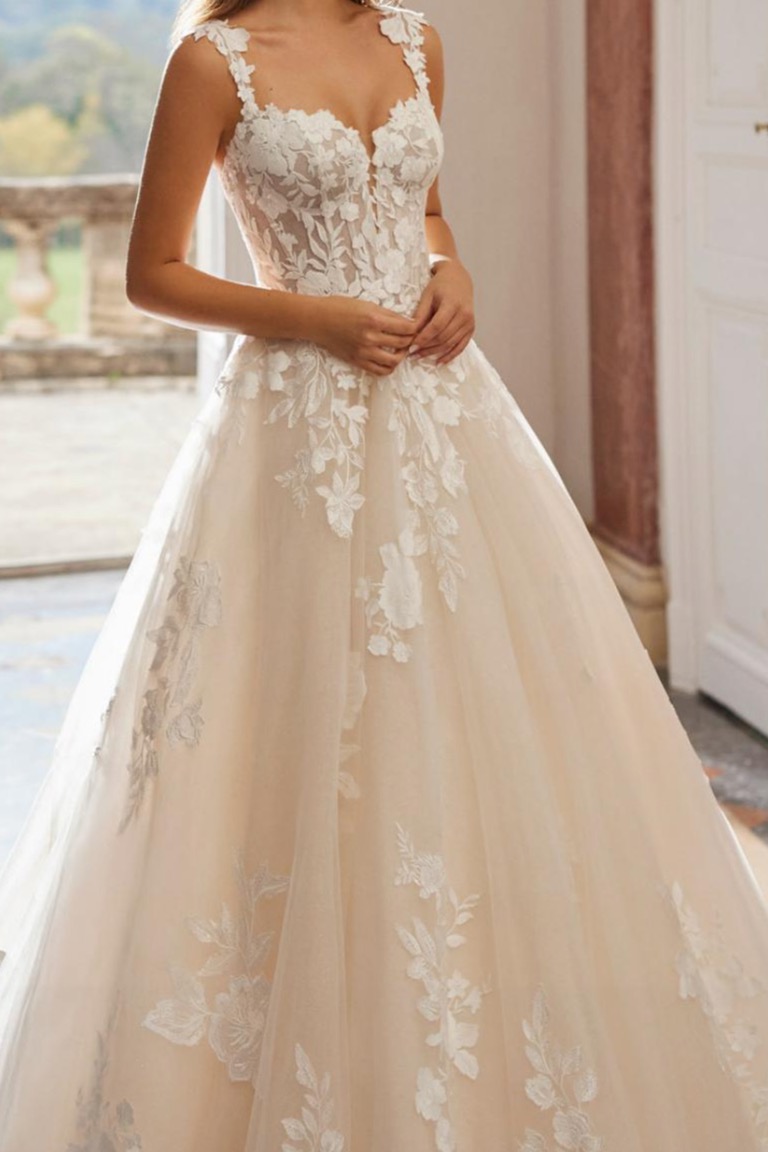 Vannia — A-Linie & Prinzessin Brautkleid bei Bridals by Diana Erfurt